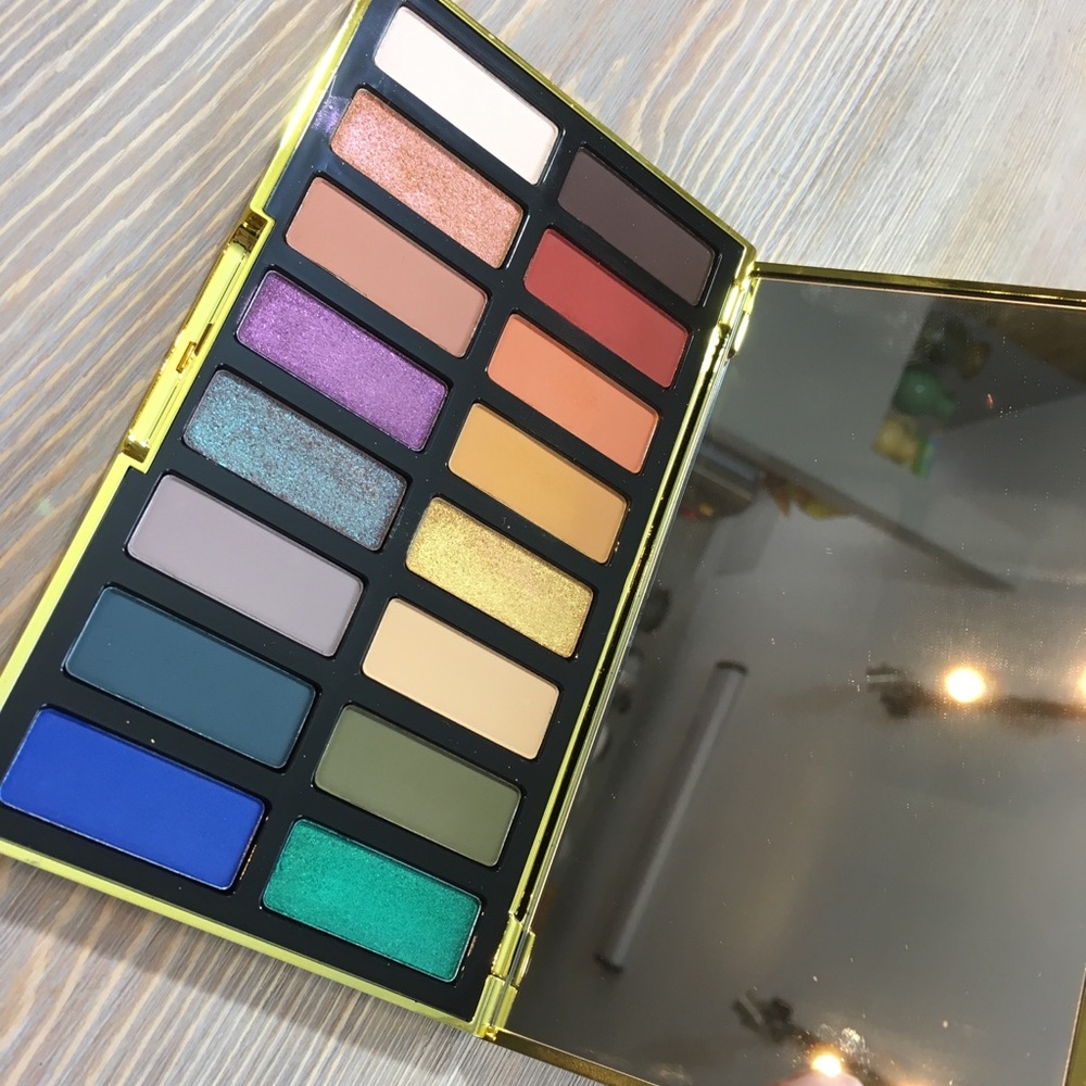 Kat Von D 10th Anniversary Palette